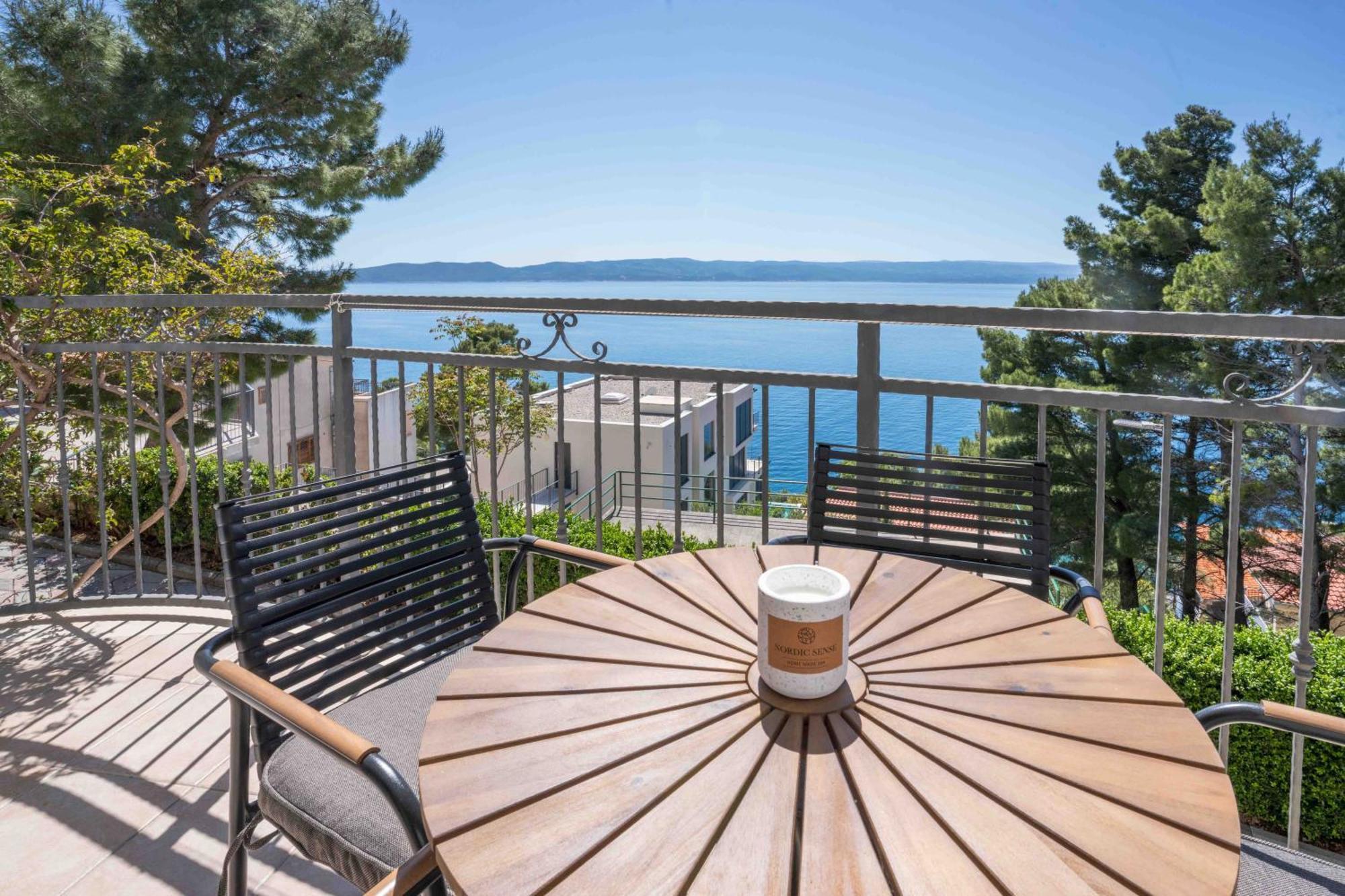 Sea View Apartment Gin Brela Eksteriør billede