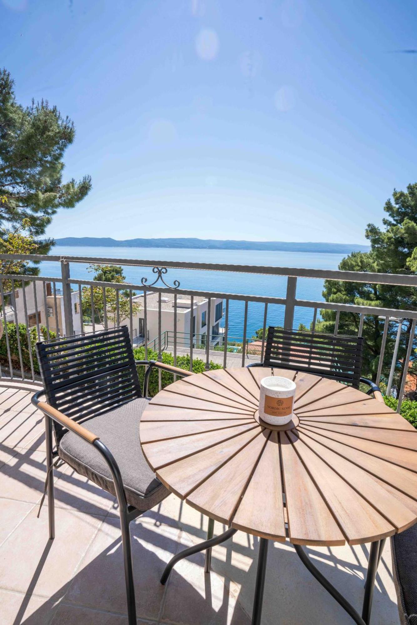 Sea View Apartment Gin Brela Eksteriør billede